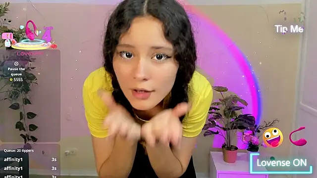 Krysten_Riter webcam