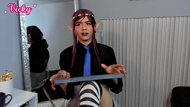 vicky_fant4sy webcam