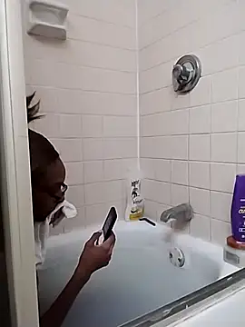 Jasmine_FullsShine webcam