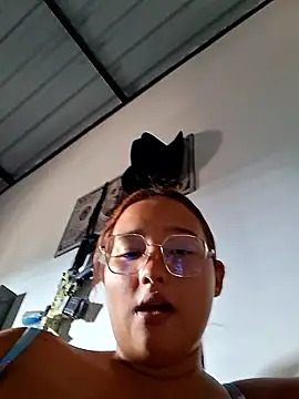 young_dairy01 webcam