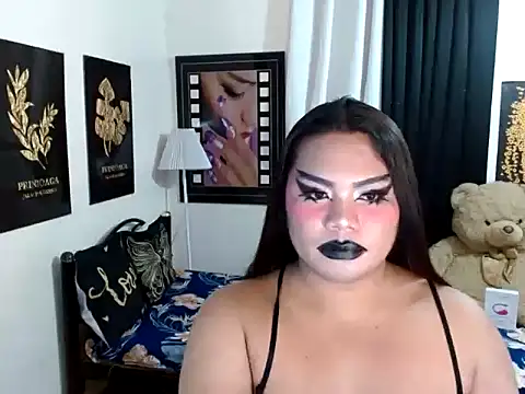 TSbrianaHugeCock webcam