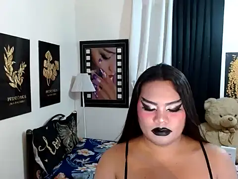 TSbrianaHugeCock webcam