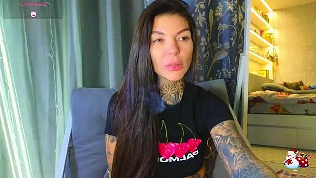 tattooedBabyy webcam