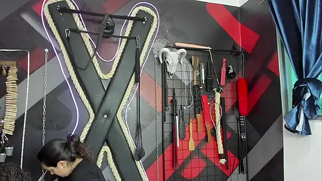 BDSM_SUBBMISION webcam