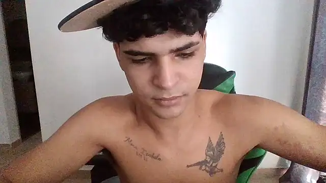 Alejandro_12314 webcam