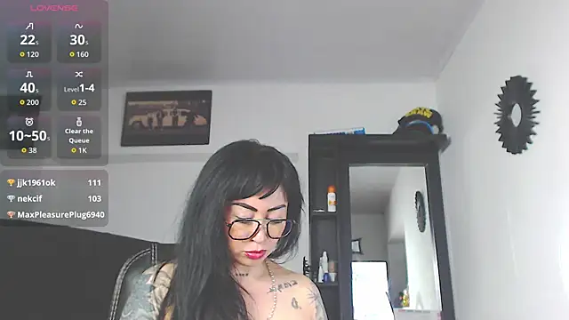 Vicky_hotmilf webcam