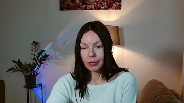 LittleNicolee webcam