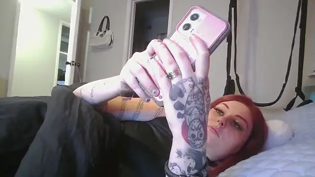 SpiderRose444 webcam