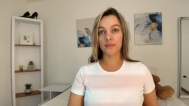 Isabella_Harley webcam