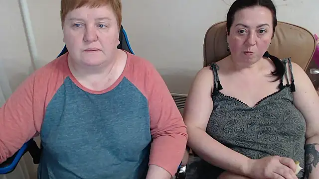 Bertie_Adeline webcam