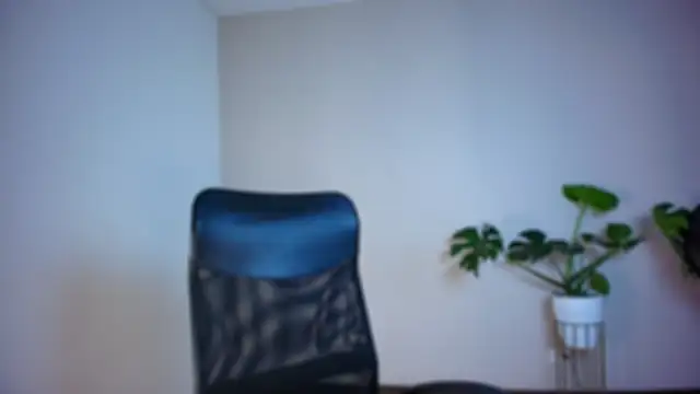 auroracaruso11 - Auroracaruso11's free webcam - UK Sex Cams