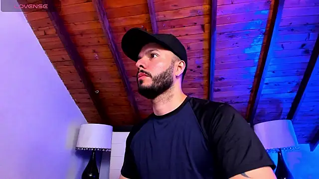 tom_bailey - Tom_Bailey's free webcam - UK Sex Cams