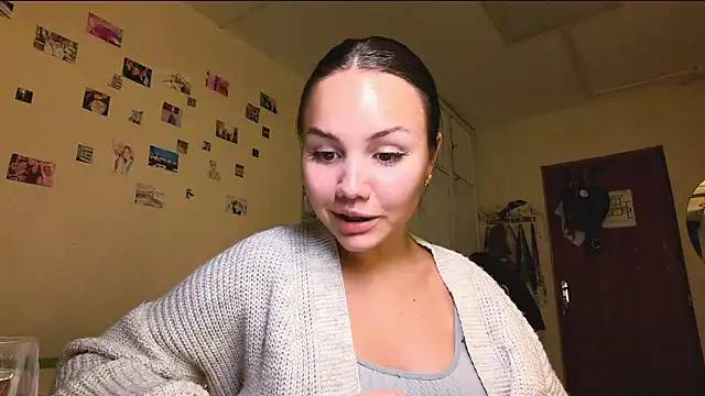 rebelluna - RebelLuna's free webcam - UK Sex Cams