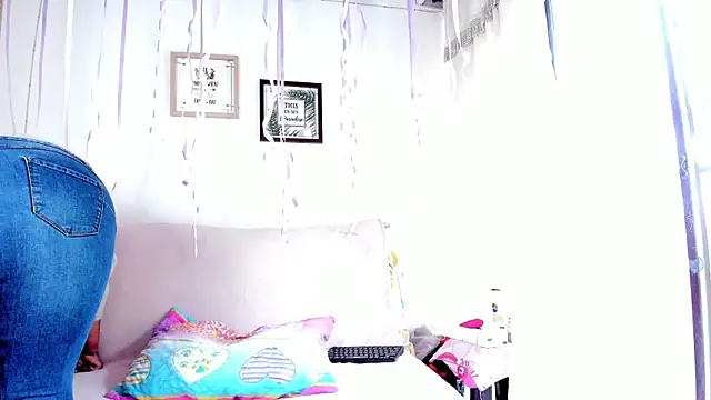 selena_jhonson webcam