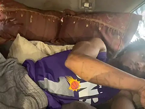 SlimeCrownzOut5 webcam