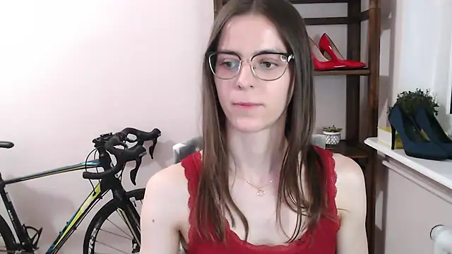 love_megi - Love_megi's free webcam - UK Sex Cams