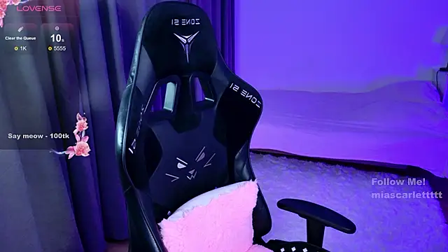 MiaScarlettt webcam