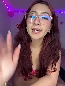 saramooon - Saramooon's free webcam - UK Sex Cams