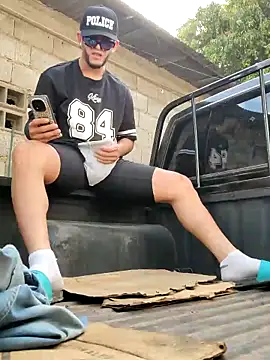 PIGHIGHDIRTY_p0 webcam