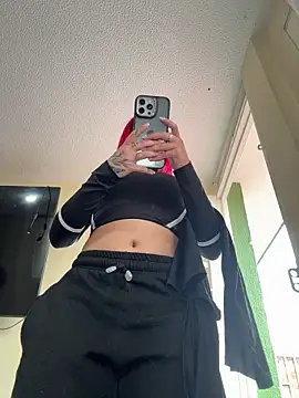 Scarlet_fiire webcam