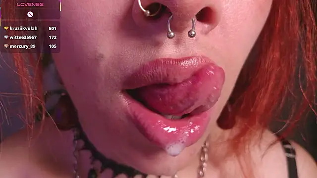 bri_von_dhara__ webcam