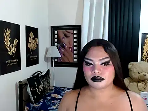 TSbrianaHugeCock webcam