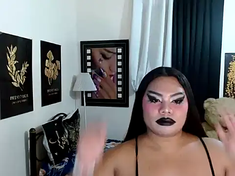 TSbrianaHugeCock webcam