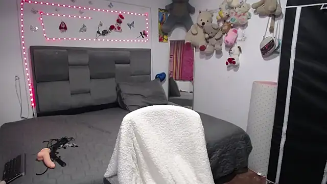 Sharloth_milf webcam