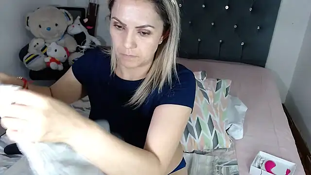Chantal_hott webcam