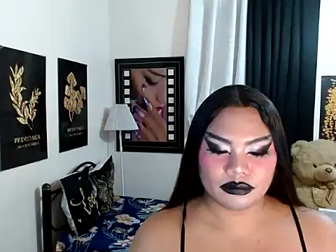 TSbrianaHugeCock webcam