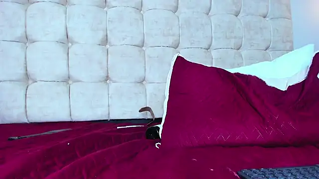 twink_royale18 webcam