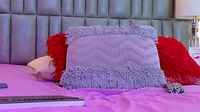 CamilaJohnston webcam