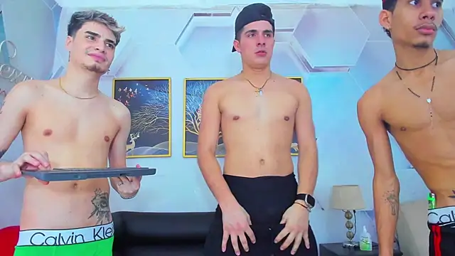 Alex_jeins_at webcam