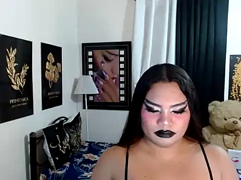 TSbrianaHugeCock webcam