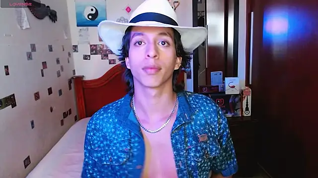 DannyPhantom555 webcam