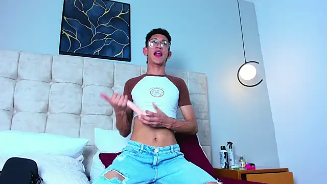 twink_royale18 webcam