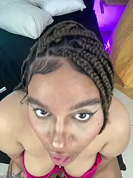 AlahiaFrequency webcam