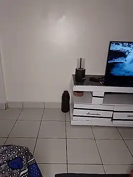 Naughtymodel22 webcam