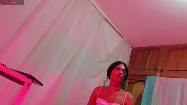 Itsme_Daniela webcam