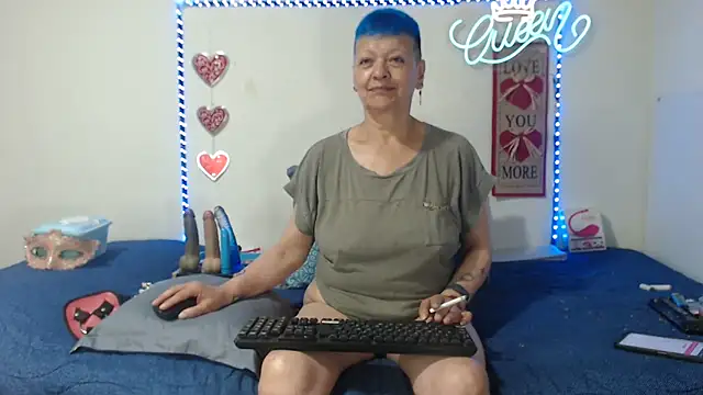 loquitaqueen011 webcam