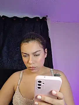 AmaiaSalvatore webcam