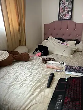 VictoriaGerard_Pink webcam