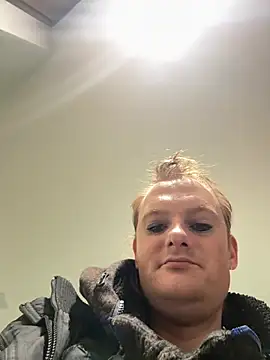 Aidan-Maxwell webcam