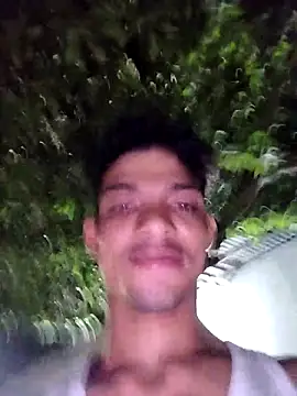 Brayanellatino webcam