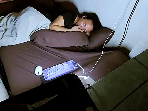 YourNikkieXxx webcam