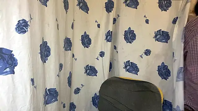 EstherKiester webcam