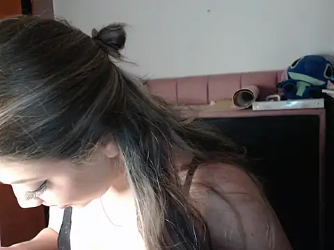 alaina_blesssed webcam