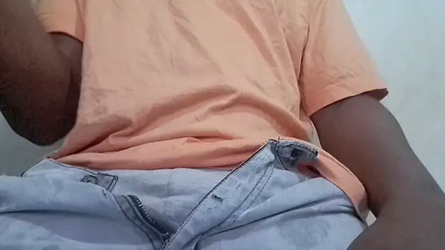 royblackbigpvt webcam