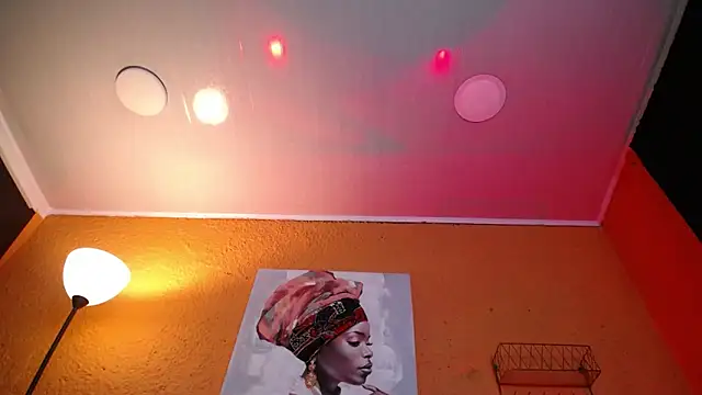 Naty_slavedoll webcam