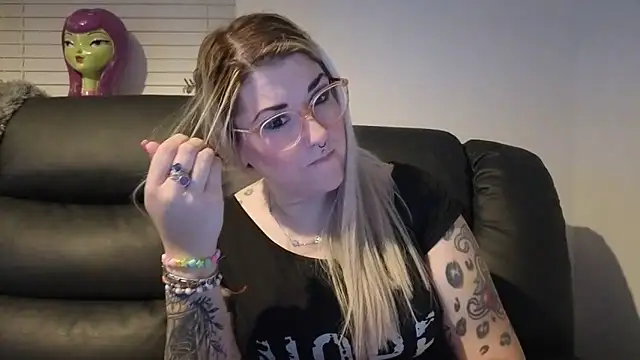 Sizzling_Indie36 webcam